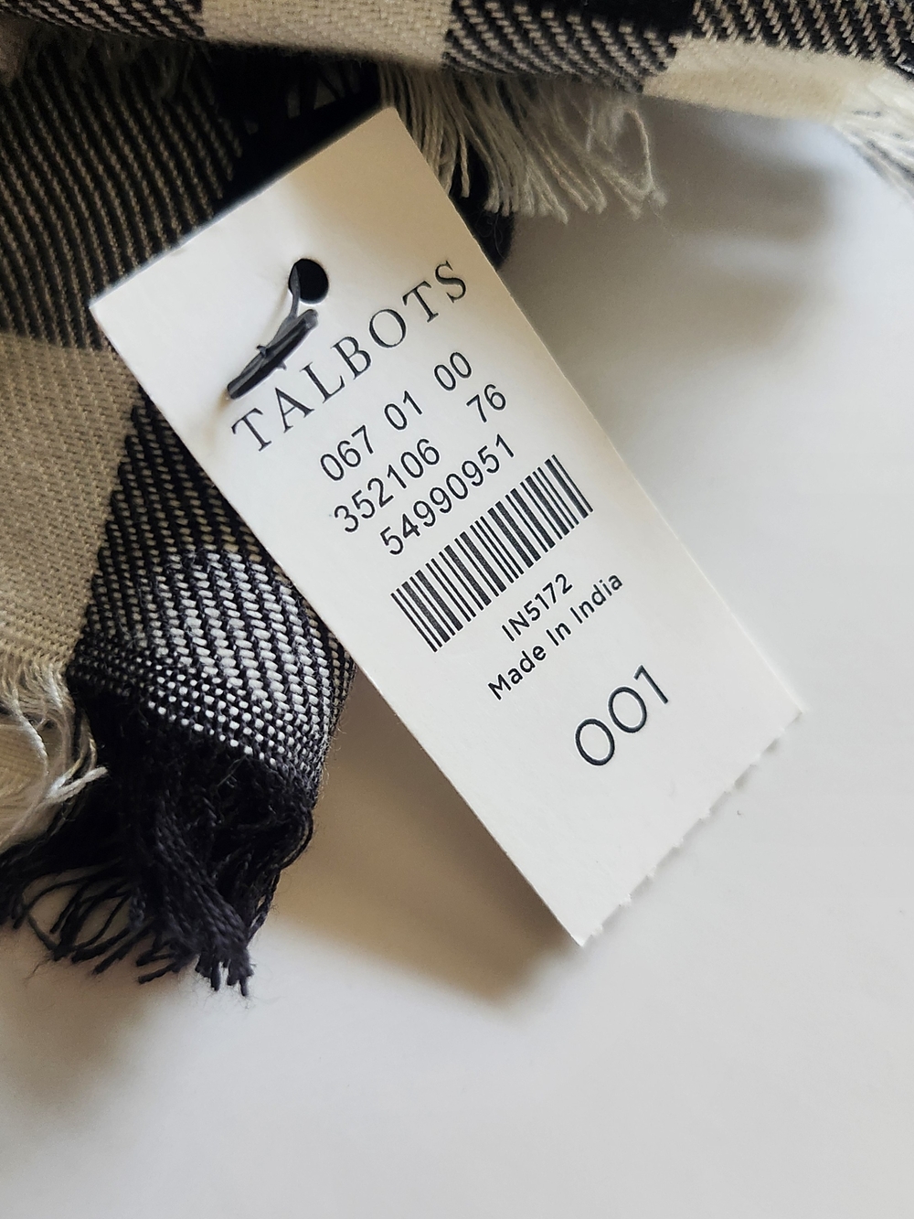 NWT BLACK AND WHITE TALBOTS SCARF - Picture 4 of 11